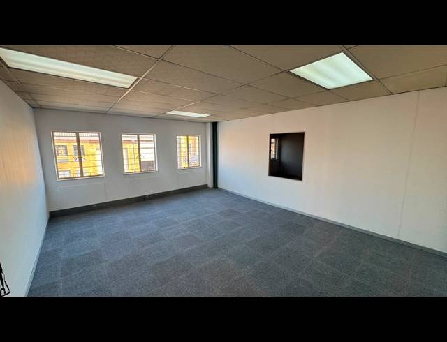 448M² WAREHOUSE TO LET IN LINBRO PARK